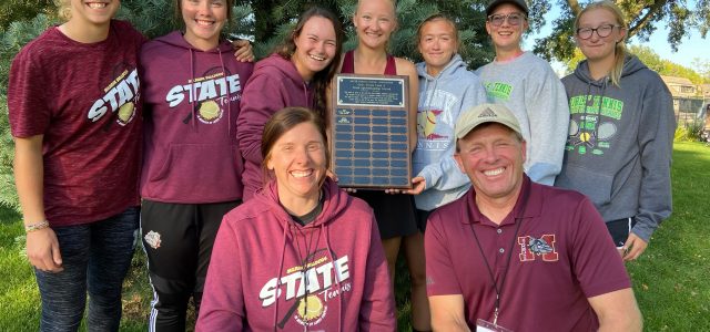 Girls Tennis Team Wins Sportsmanship Award at State Tourney