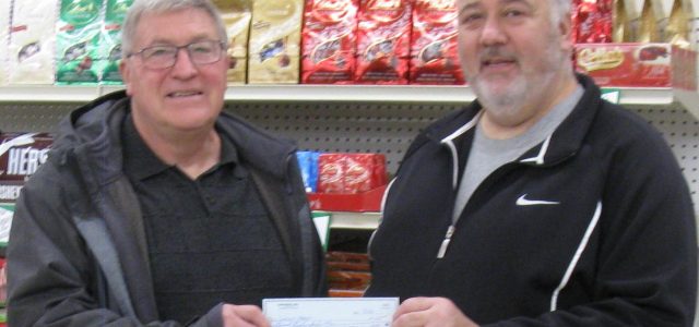 Hartman’s Family Foods Donates $1300 to Combined Appeal