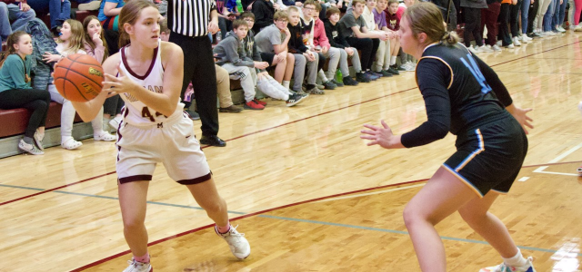 Lady Bulldogs Hit Small Bump in the Road