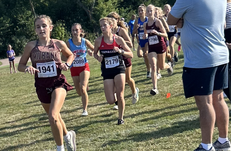 Brown and Koplin Win First at Sioux Falls Invite