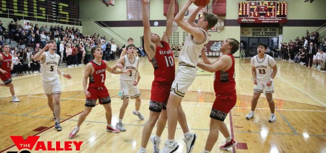 Schulte Pumps In 30 Points to Torch the Redhawks