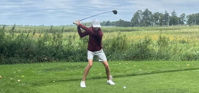 Bulldogs Start Golf Season at Sioux Valley Invite