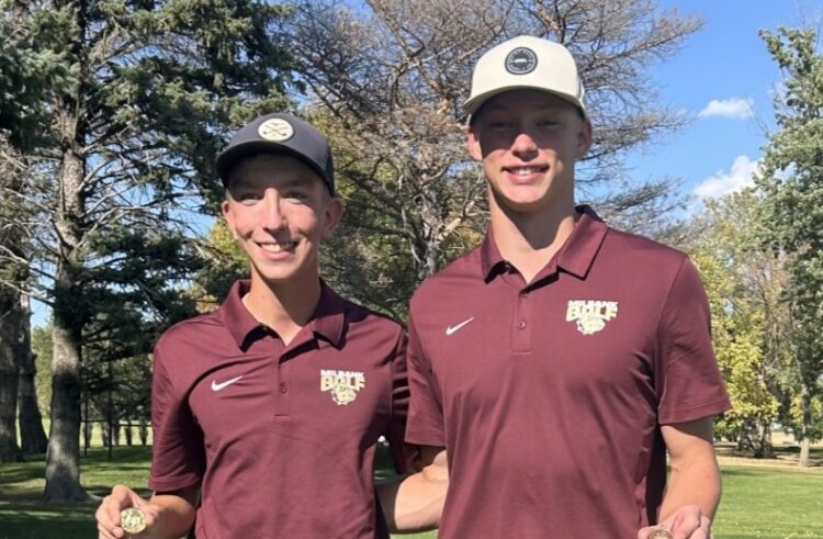 DeBoer Wins Region Golf Tournament 