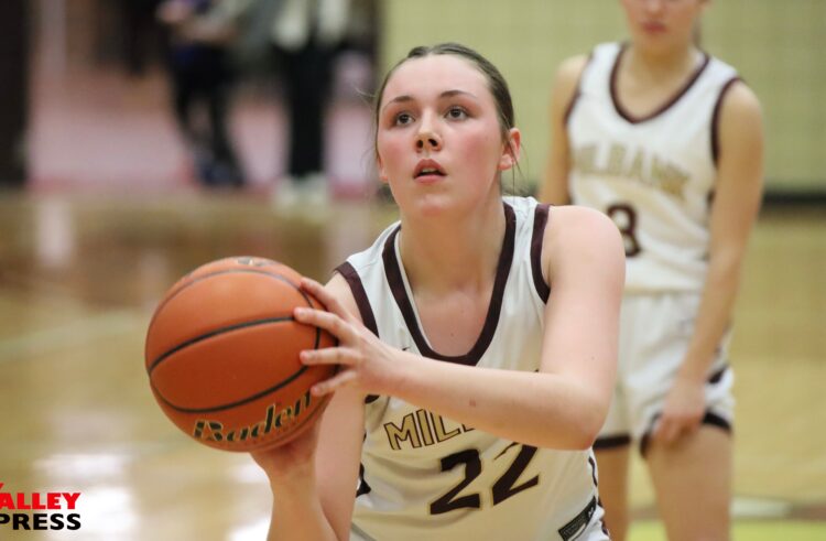 Belle Pauli Racks Up 28 Points and 23 Rebounds in Florence-Henry Win