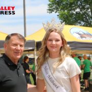 Senator Rounds Attends 35th Annual Cheeseburger Day