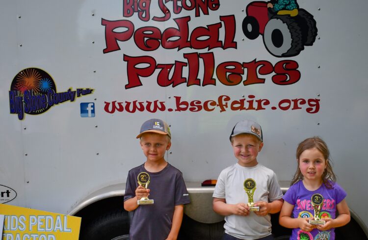 Kids Pedal Pullers Advance to State Competition