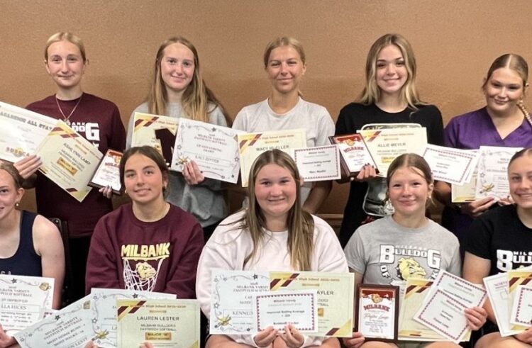 Lady Bulldogs Softball Team Presents 2026 Season Awards