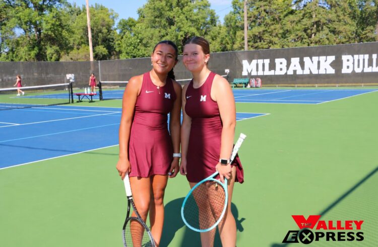 Lady Bulldogs Split Triangular